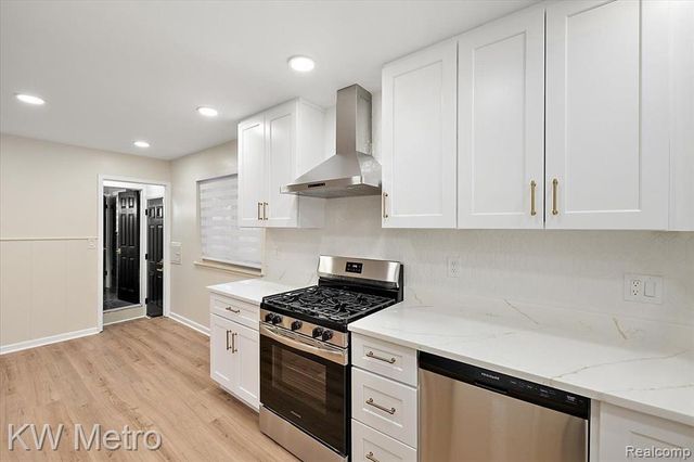 4115 Edgeland Avenue, Royal Oak, MI 48073