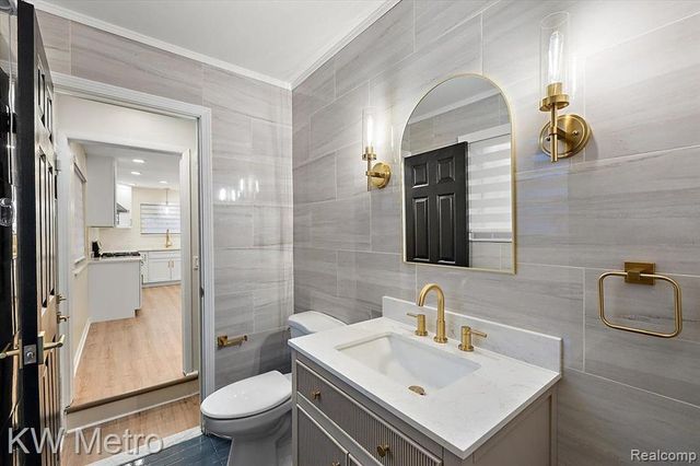 4115 Edgeland Avenue, Royal Oak, MI 48073