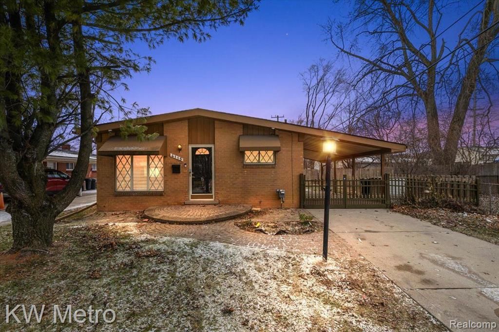 4115 Edgeland Avenue, Royal Oak, MI 48073