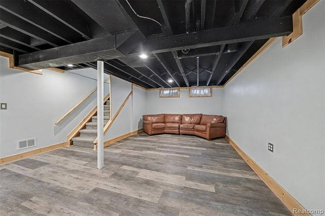 1503 Cheltenham Road, Birmingham, MI 48009