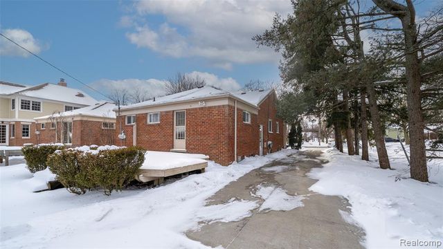 1503 Cheltenham Road, Birmingham, MI 48009