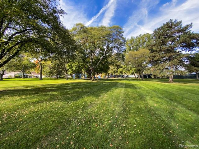 1503 Cheltenham Road, Birmingham, MI 48009