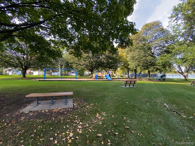 1503 Cheltenham Road, Birmingham, MI 48009