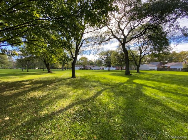 1503 Cheltenham Road, Birmingham, MI 48009