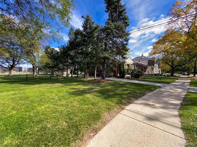 1503 Cheltenham Road, Birmingham, MI 48009