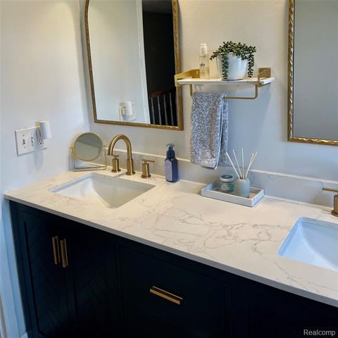 19020 Fairway Street, Livonia, MI 48152