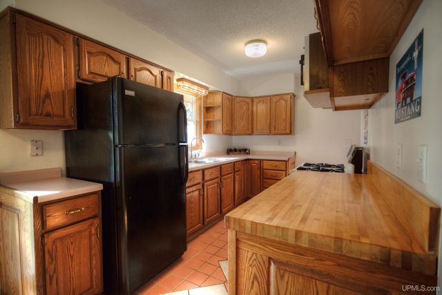 817 Margaret Street, Ironwood, MI 49938