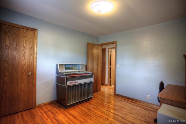 817 Margaret Street, Ironwood, MI 49938