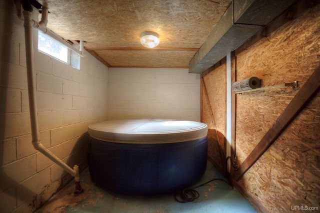 817 Margaret Street, Ironwood, MI 49938