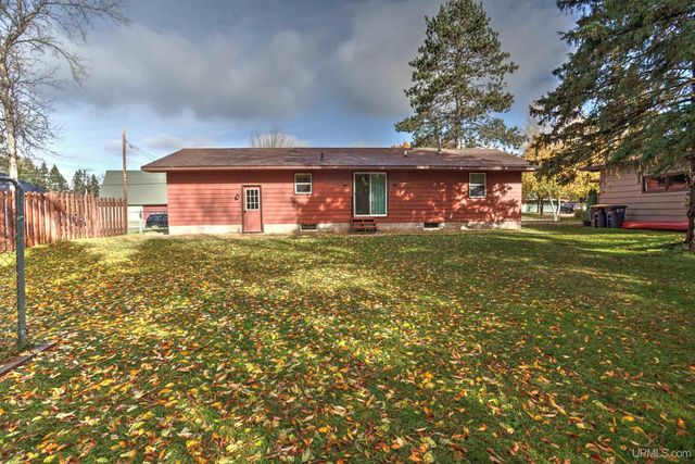 817 Margaret Street, Ironwood, MI 49938