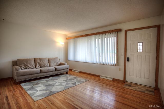 817 Margaret Street, Ironwood, MI 49938