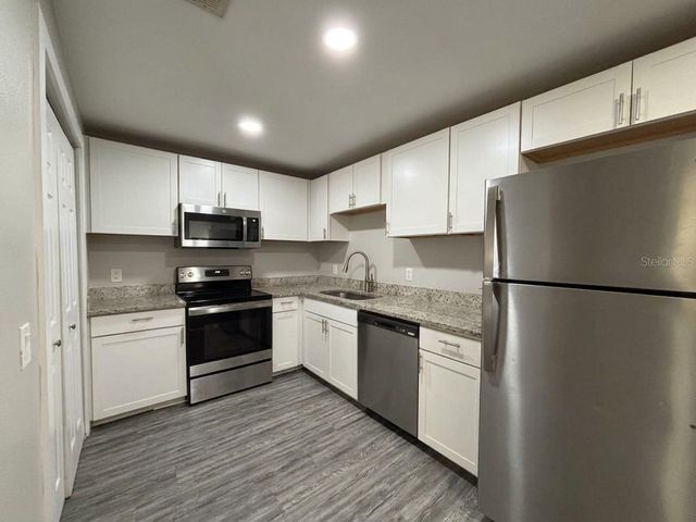 139 AVENUE D SW, Winter Haven, FL 33880
