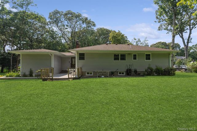 31 Cedar Branch Street, Middle Island, NY 11953