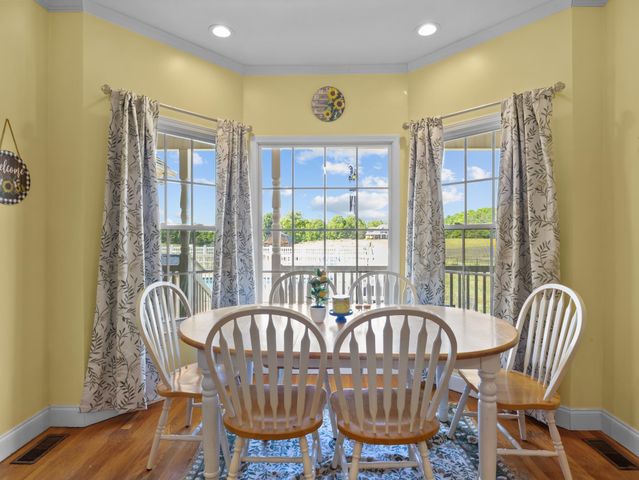 820 Old Island Ford Rd, Chesnee, SC 29323