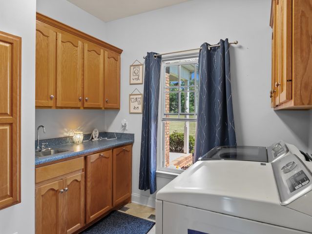 820 Old Island Ford Rd, Chesnee, SC 29323