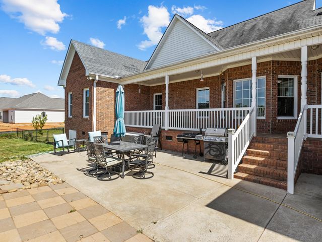 820 Old Island Ford Rd, Chesnee, SC 29323