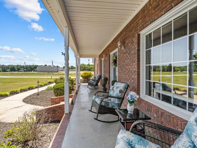 820 Old Island Ford Rd, Chesnee, SC 29323