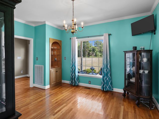 820 Old Island Ford Rd, Chesnee, SC 29323