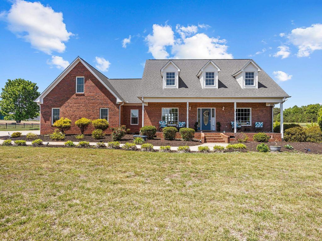820 Old Island Ford Rd, Chesnee, SC 29323