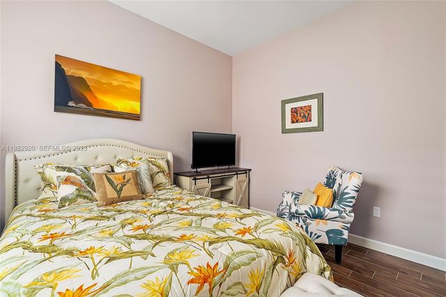 838 NW 123rd Dr, Coral Springs, FL 33071