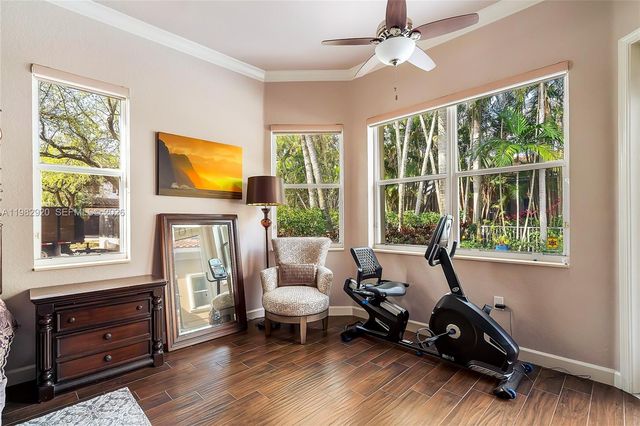 838 NW 123rd Dr, Coral Springs, FL 33071