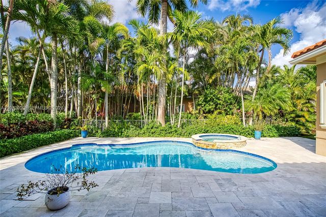 838 NW 123rd Dr, Coral Springs, FL 33071