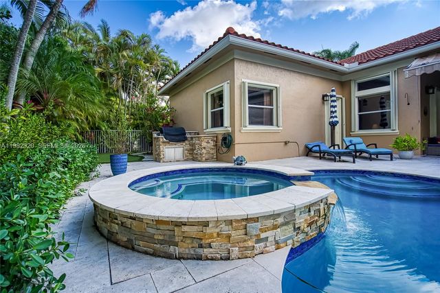 838 NW 123rd Dr, Coral Springs, FL 33071