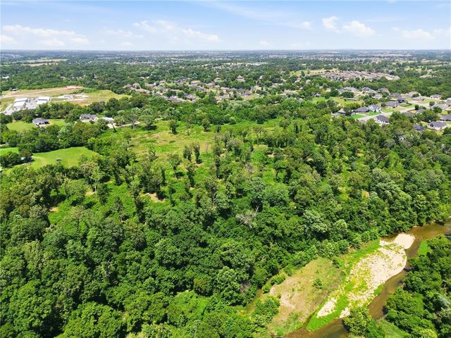 Brown Road, Cave Springs, AR 72718