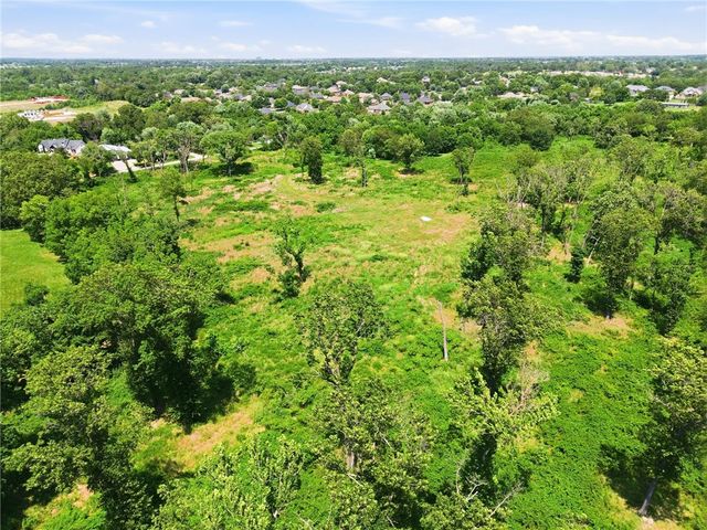 Brown Road, Cave Springs, AR 72718