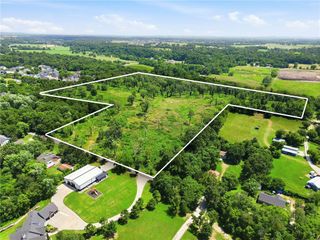 Brown Road, Cave Springs, AR 72718