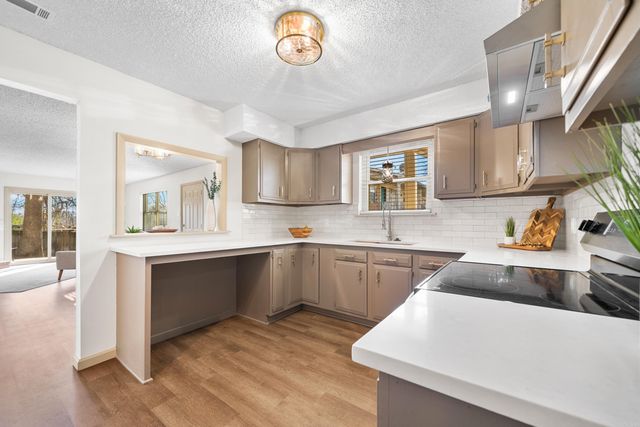 160 Cooper St Apt 17B, Hot Springs, AR 71913