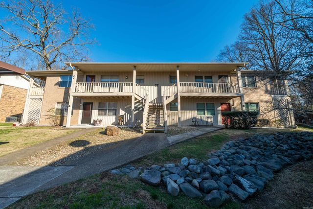 160 Cooper St Apt 17B, Hot Springs, AR 71913