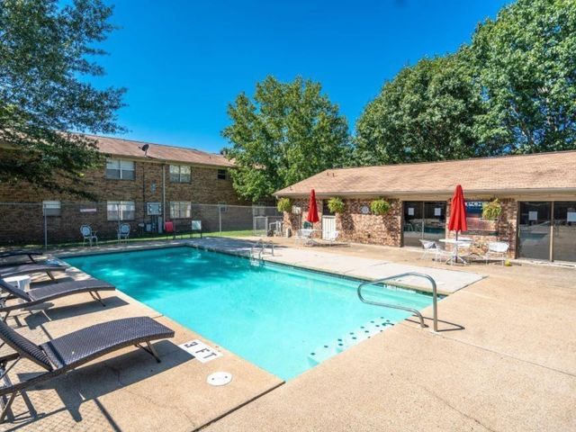 160 Cooper St Apt 17B, Hot Springs, AR 71913