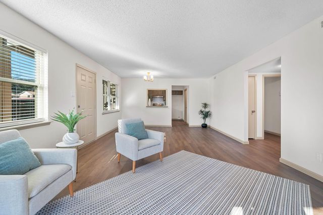 160 Cooper St Apt 17B, Hot Springs, AR 71913