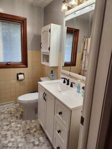 2445 Clough Avenue, Highland, IN 46322