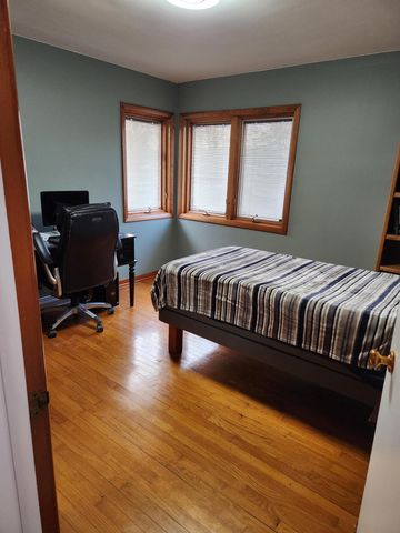 2445 Clough Avenue, Highland, IN 46322