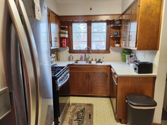 2445 Clough Avenue, Highland, IN 46322