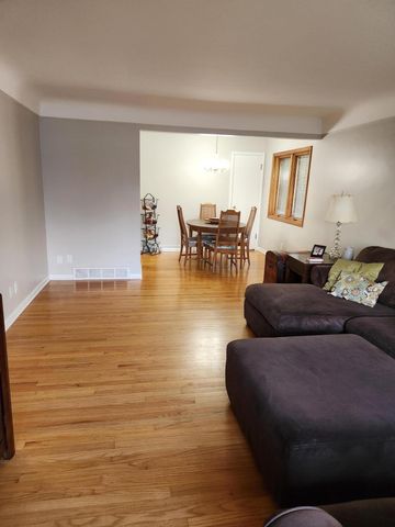 2445 Clough Avenue, Highland, IN 46322