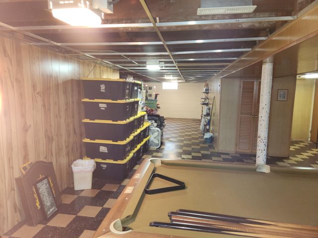 2445 Clough Avenue, Highland, IN 46322