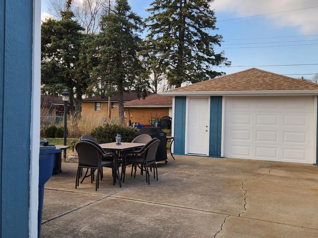 2445 Clough Avenue, Highland, IN 46322