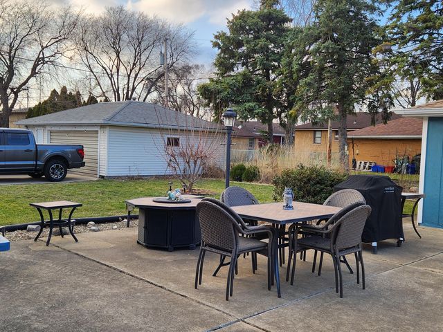 2445 Clough Avenue, Highland, IN 46322