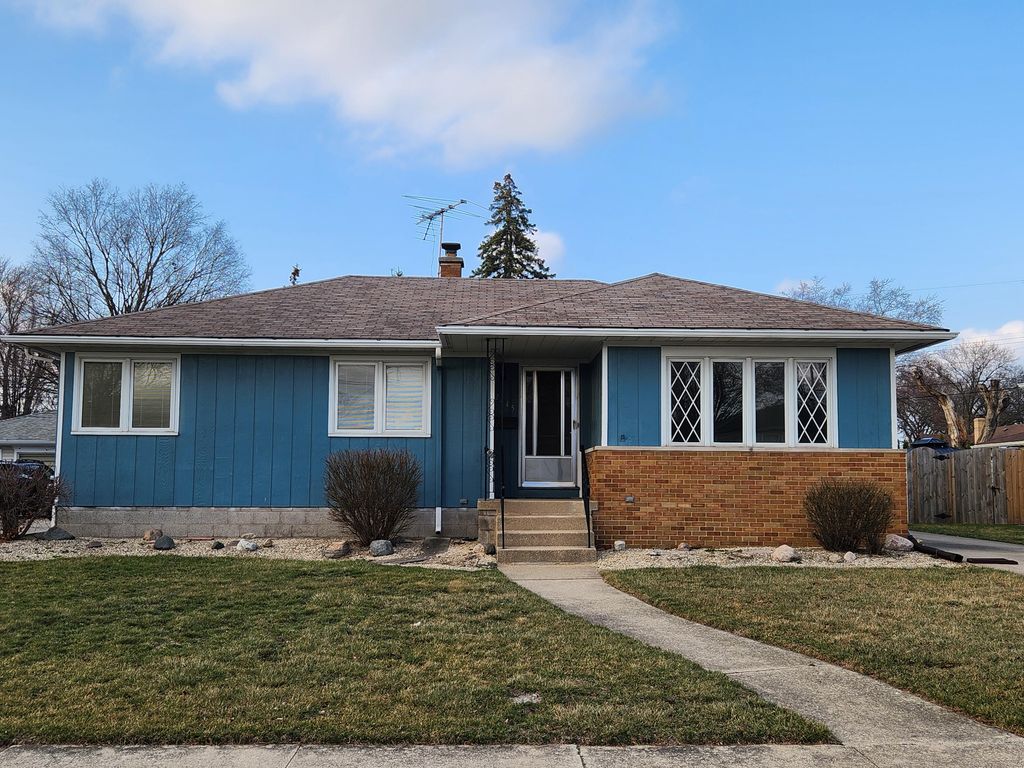 2445 Clough Avenue, Highland, IN 46322