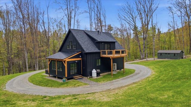 155 Brookman Road, Pownal, VT 05261