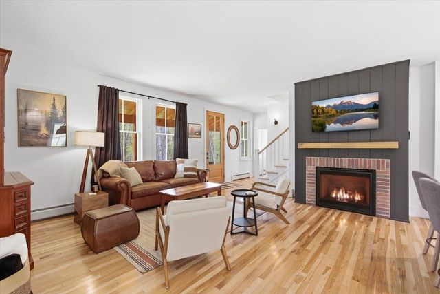 155 Brookman Road, Pownal, VT 05261