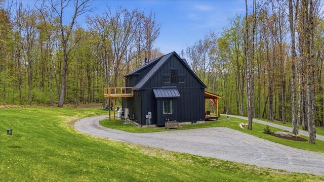 155 Brookman Road, Pownal, VT 05261