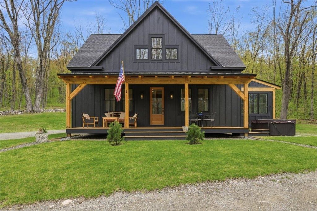 155 Brookman Road, Pownal, VT 05261