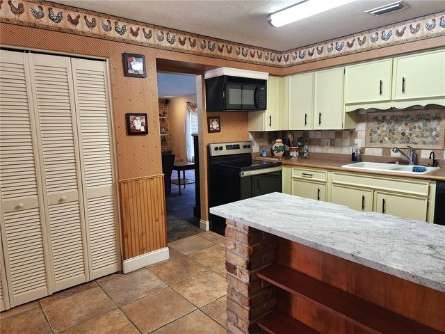 400 SE 49TH AVENUE, Ocala, FL 34471