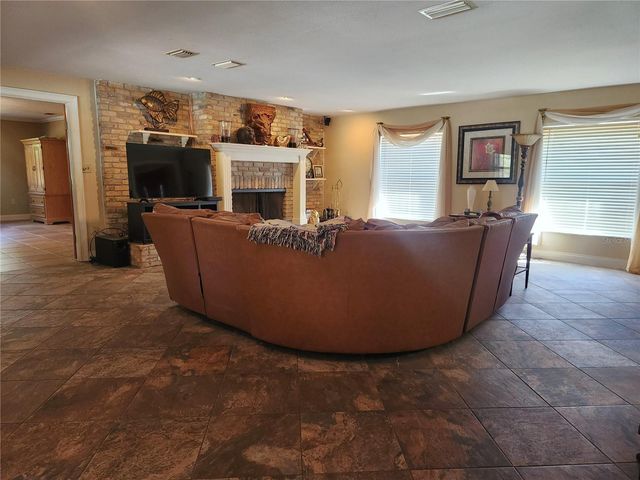 400 SE 49TH AVENUE, Ocala, FL 34471