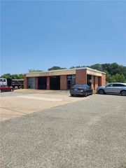 5858 Jefferson AVE, Newport News, VA 23605
