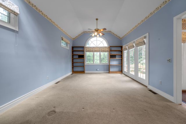 108 Romany Road, Lexington, KY 40502